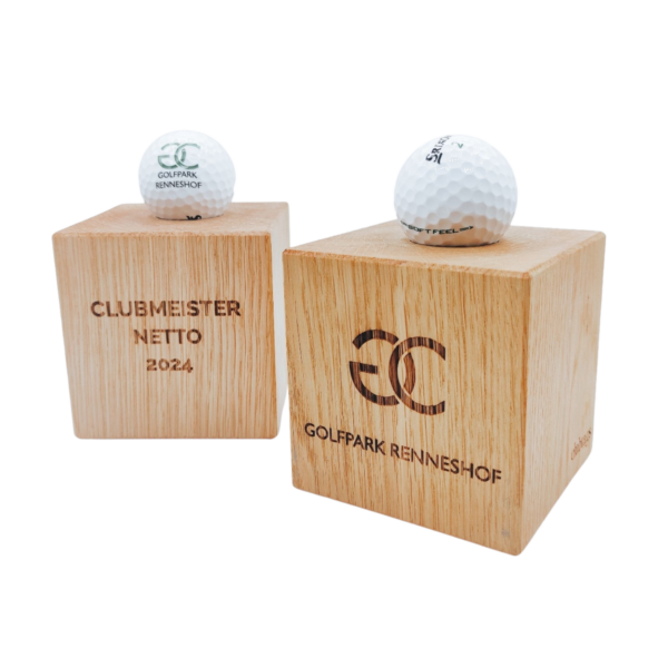 clubtags Eichenwürfel Golfpokal mit Golfball